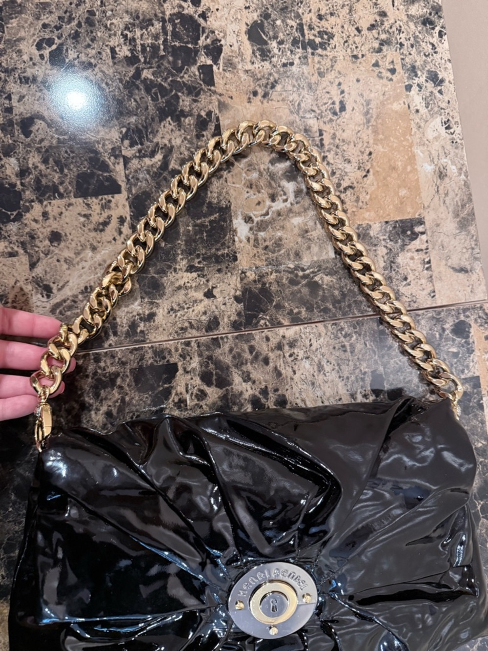 ❌SOLD❌Henri Bendel Black Patent Leather Pleated Shoulder Bag / Clutch RARE - Picture 16 of 16